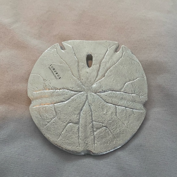 Lunares San Francisco Silver Tone Designer Sand Dollar Paper Weight - Picture 2 of 6